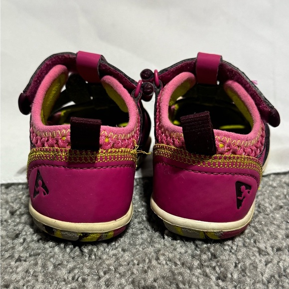 Plae Sam 2.0 Fuscia Play-worthy Sandals Size 6 Toddler - Picture 3 of 8